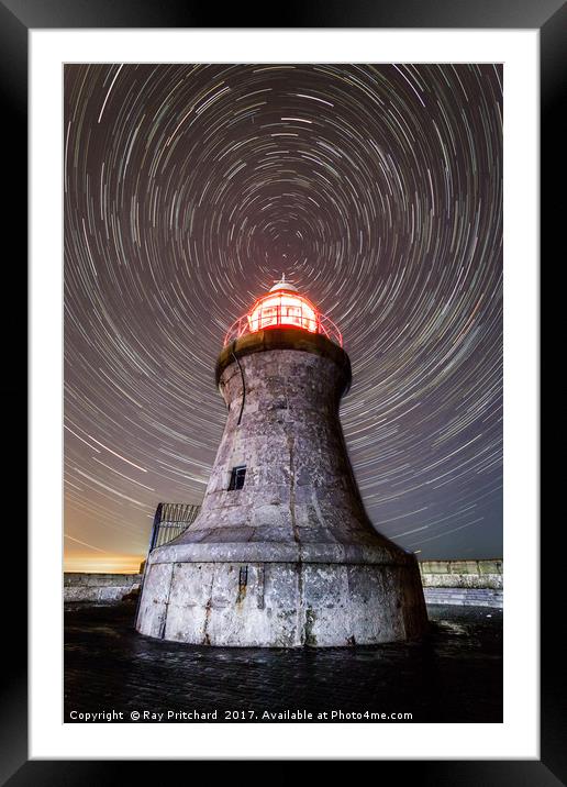 South Shields Lighthouse  Framed Mounted Print by Ray Pritchard