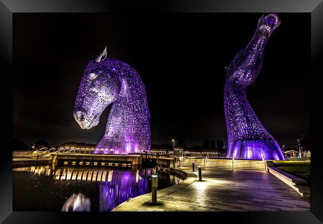 The Kelpies  Framed Print by chris smith