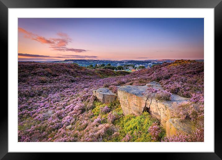 Purple sunset. Framed Mounted Print by chris smith