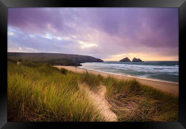 Holywell bay spectacular sunset  Framed Print by chris smith