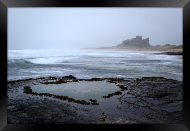 Bamburgh castle  Framed Print by chris smith