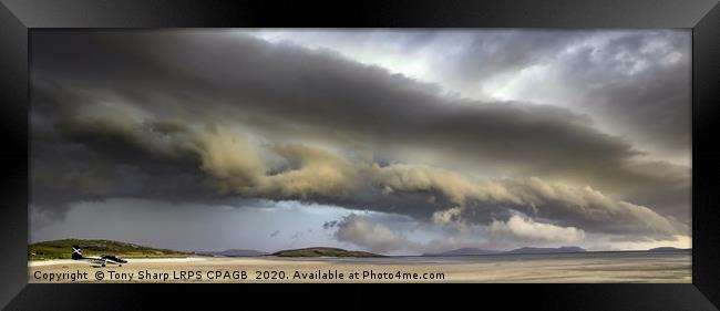 STORM APPROACHING Framed Print by Tony Sharp LRPS CPAGB