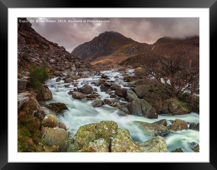 Gray skys over Tryfan Framed Mounted Print by Lee Sutton