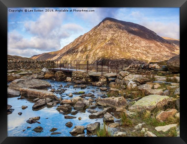 Pen yr ole Wen Framed Print by Lee Sutton