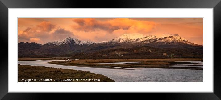 Sunset over the Moelwynion mountains. Framed Mounted Print by Lee Sutton