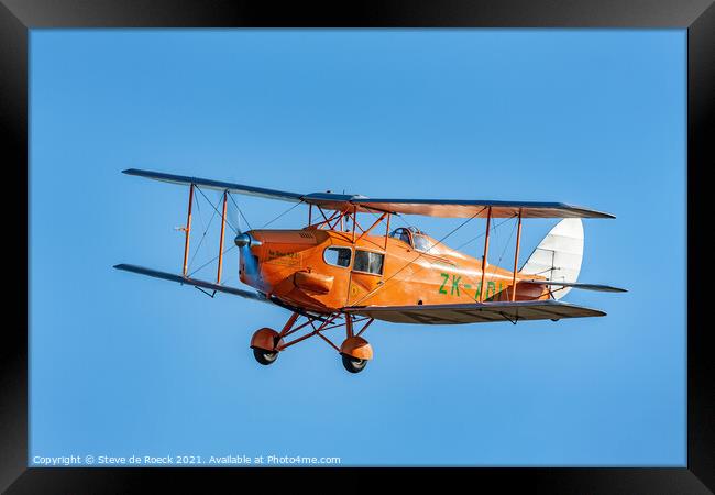 de Havilland DH83 Fox Moth Framed Print by Steve de Roeck