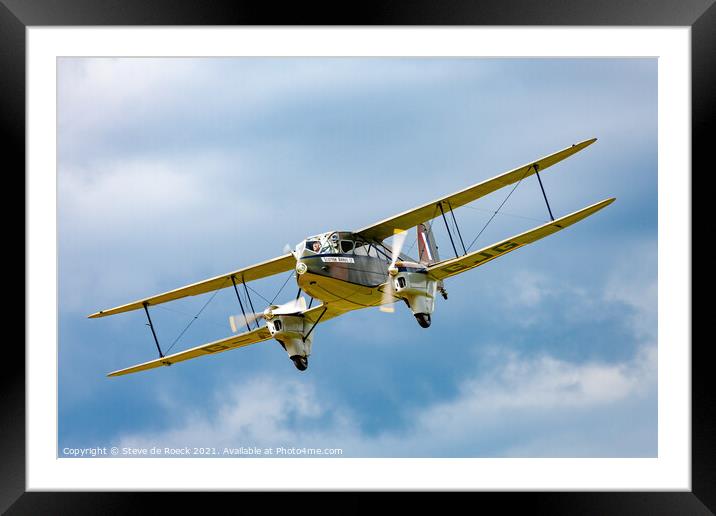 de Havilland DH89 Dragon Rapide Framed Mounted Print by Steve de Roeck