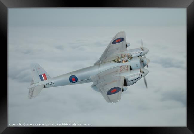  de Havilland Mosquito  Framed Print by Steve de Roeck