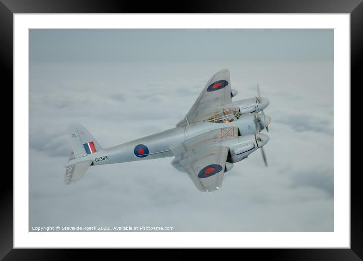  de Havilland Mosquito  Framed Mounted Print by Steve de Roeck