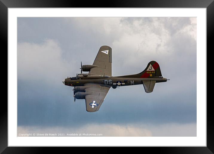 Boeing Flying Fortress Pink Lady Framed Mounted Print by Steve de Roeck