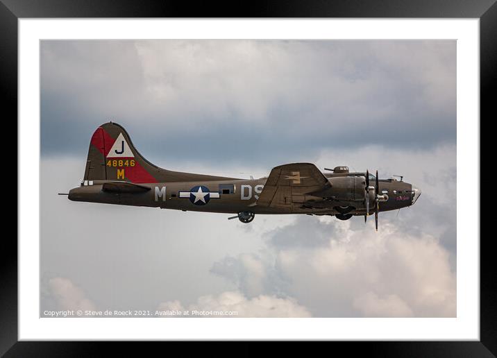 Boeing B17 Pink Lady Close Fly Past Framed Mounted Print by Steve de Roeck