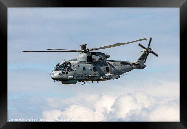 Royal Navy Merlin Helicopter Framed Print by Steve de Roeck