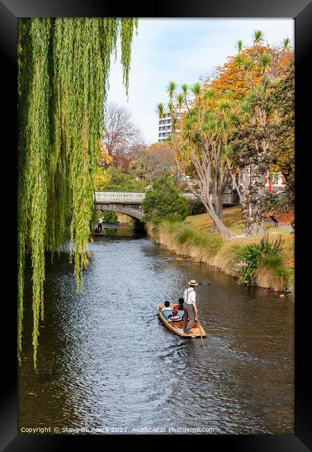 Punting On The River, Christchurch Framed Print by Steve de Roeck