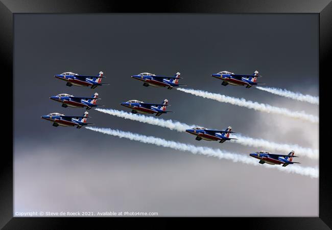 Patrouille de France Framed Print by Steve de Roeck