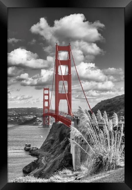 SAN FRANCISCO Golden Gate Bridge | colourkey Framed Print by Melanie Viola