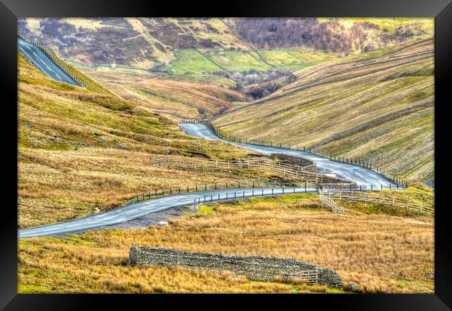 Buttertubs Pass Framed Print by Simon Wells