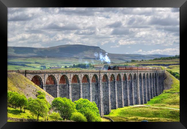 Steamer crosses Ribblehead Viaduct Framed Print by Simon Wells