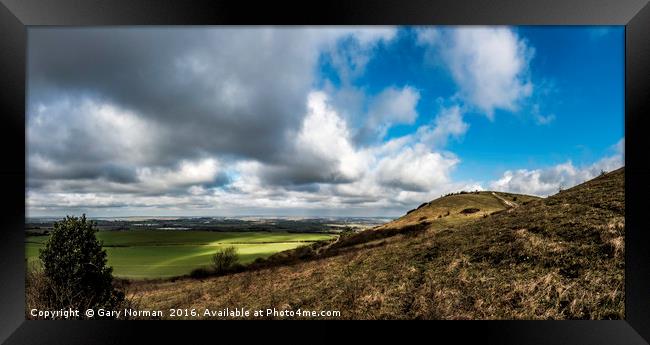 Ivinghoe Beacon Landscape Framed Print by Gary Norman