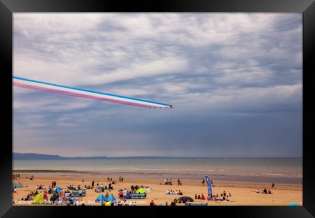 Red Arrows, Wales Airshow 2018 Framed Print by Dan Santillo