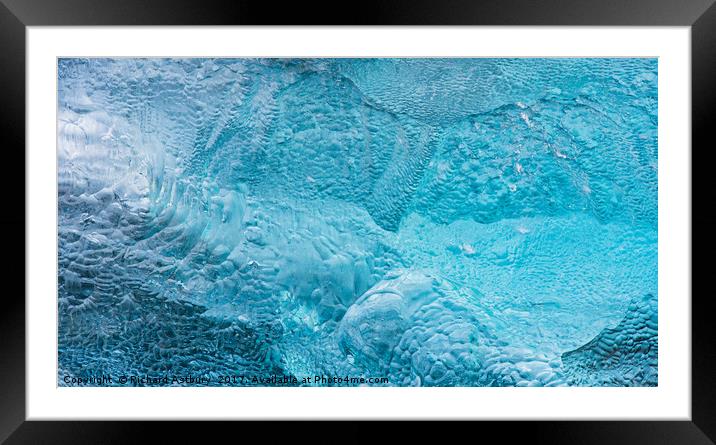 Jökulsárlón ice Framed Mounted Print by Richard Astbury