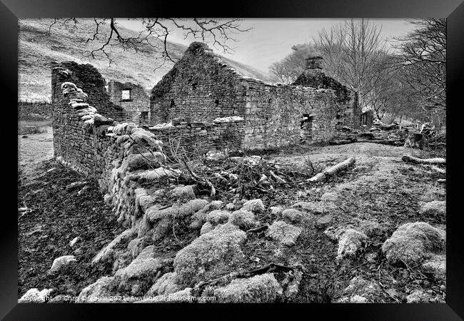 Banktop Farm (3) Framed Print by Chris Drabble