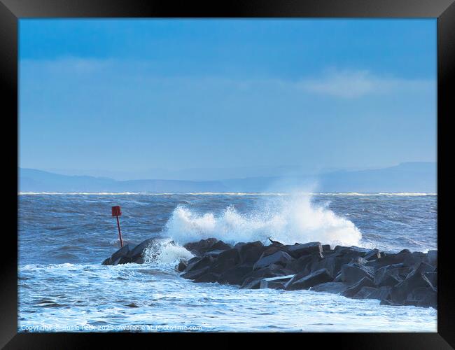 Storm Ciarán at Lyme Regis November 2023 Framed Print by Susie Peek