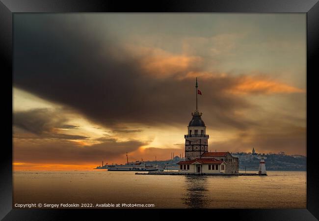 Maiden Tower (Kiz Kulesi) in Istanbul in the evening with sunset sky. Bosporus strait. Framed Print by Sergey Fedoskin