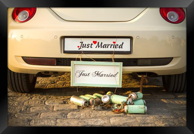Wedding car with a plate "Just married". Framed Print by Tartalja 