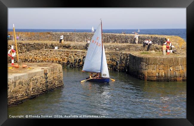 Portsoy harbour Framed Print by Rhonda Surman