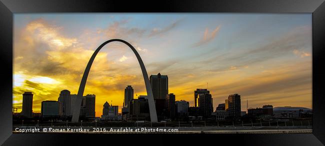 The Gateway Arch and downtown of St. Louis, Missur Framed Print by Roman Korotkov