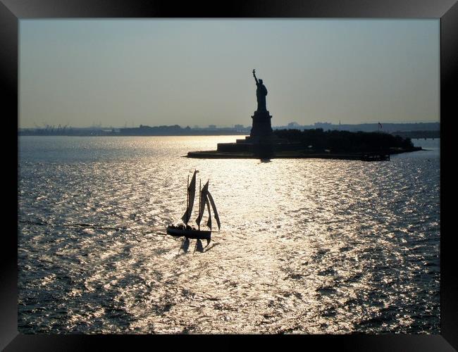 Lady Liberty Framed Print by Emma Roberts