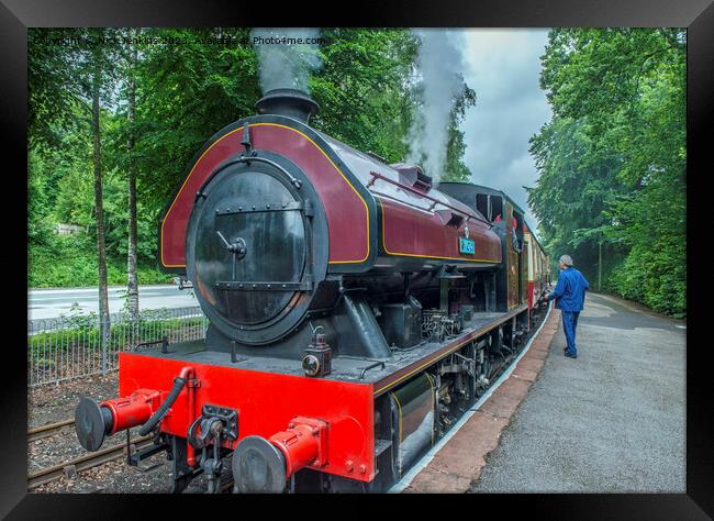 Victor leaving Haverthwaite and Lakeside Station  Framed Print by Nick Jenkins
