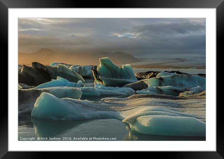 Jökulsárlón Glacial Lake in southern Iceland  Framed Mounted Print by Nick Jenkins
