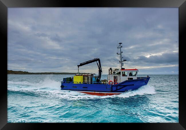 The Lyonesse Lady en route to St Agnes Scilly Isle Framed Print by Nick Jenkins