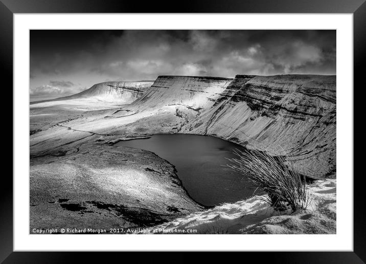 Llyn y Fan Fach, Brecon Beacons. Framed Mounted Print by Richard Morgan