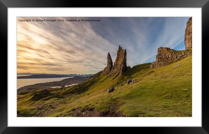 The Old Man of Storr, Isle of Skye. Framed Mounted Print by Richard Morgan