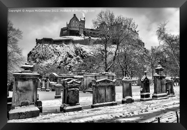 Edinburgh Castle from St Cuthbert Kirkyard mono Framed Print by Angus McComiskey