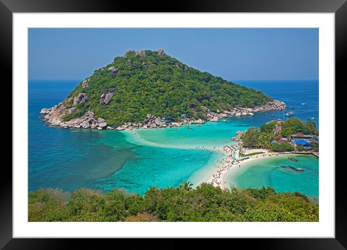 Beach of Ko Nang Yuan / Nangyuan in Thailand Framed Mounted Print by Arterra 