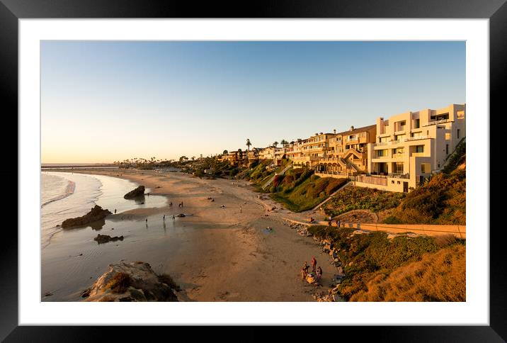 Luxury oceanside homes at Corona del Mar near Newport Beach Framed Mounted Print by Steve Heap
