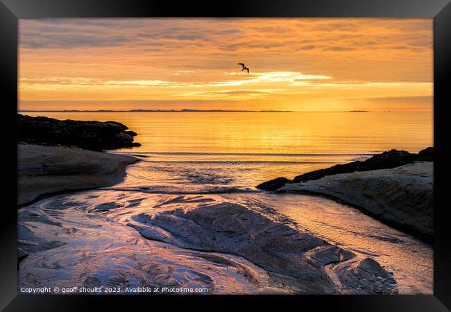 Mull sunset Framed Print by geoff shoults