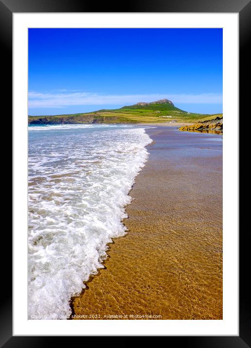 Whitesands beach, St Davids Framed Mounted Print by geoff shoults