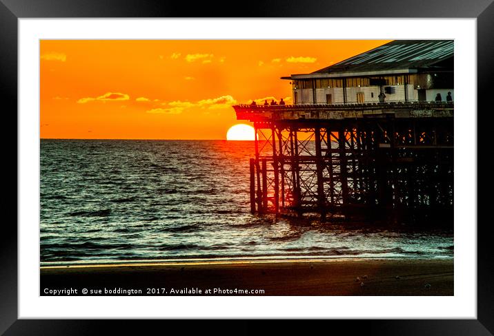 Blackpool pier at sunset Framed Mounted Print by sue boddington