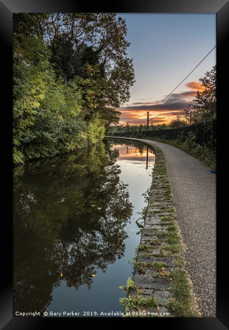 Worcester to Birmingham canal, in England, UK.  Framed Print by Gary Parker