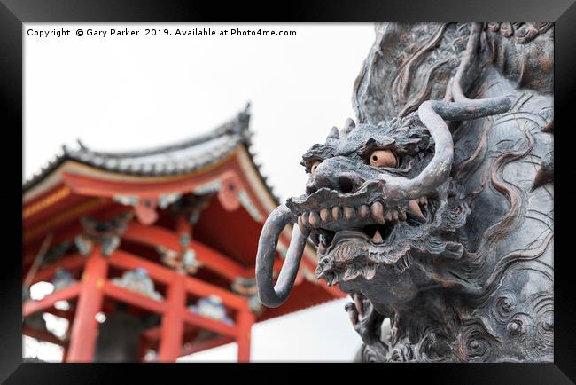 Dragon statue in front of the kiyomizu-dera temple Framed Print by Gary Parker