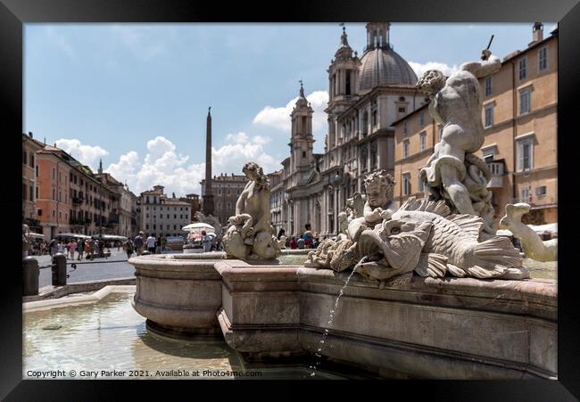 Piazza Navona Fish Sculpture Framed Print by Gary Parker