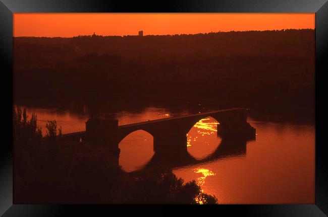 Avignon bridge (horizontal image) Framed Print by Alfredo Bustos