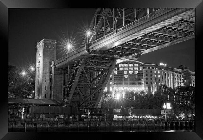 The Tyne Bridge, Newcastle Framed Print by Rob Cole