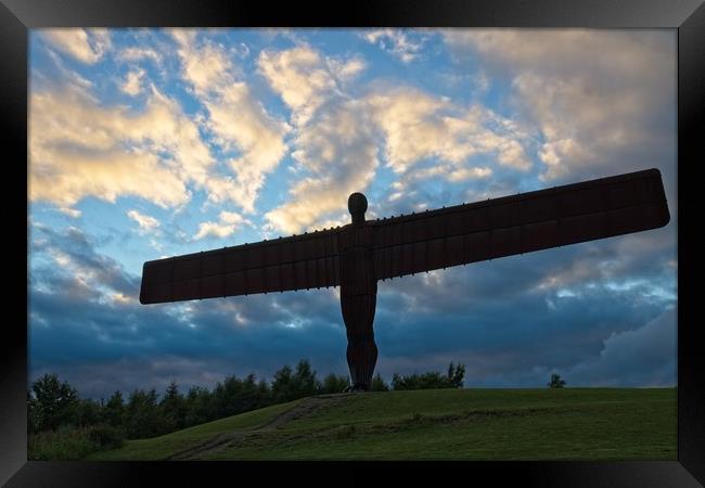 Angel of the North, Sunset, Newcastle-Gateshead Framed Print by Rob Cole