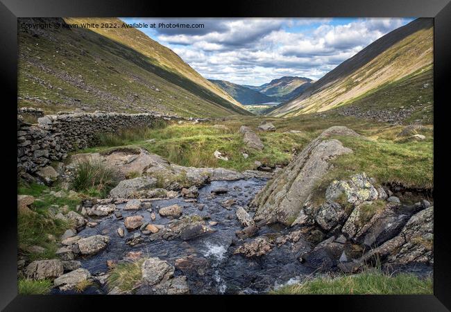 Looking down to Brothers water from Kirston pass Framed Print by Kevin White