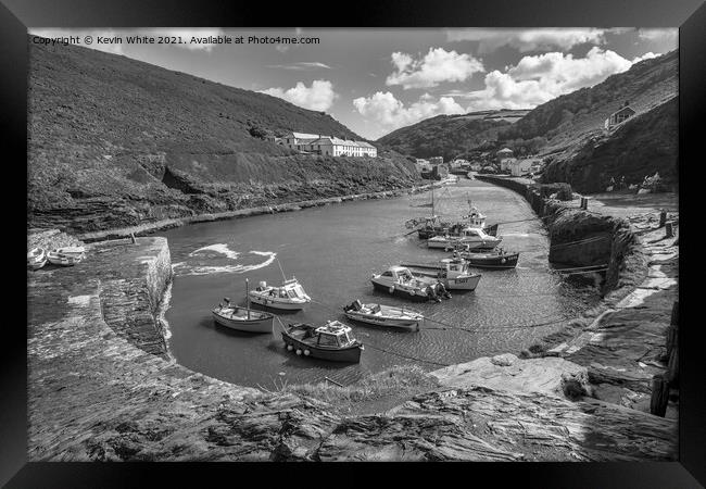 Boscastle in black and white Framed Print by Kevin White
